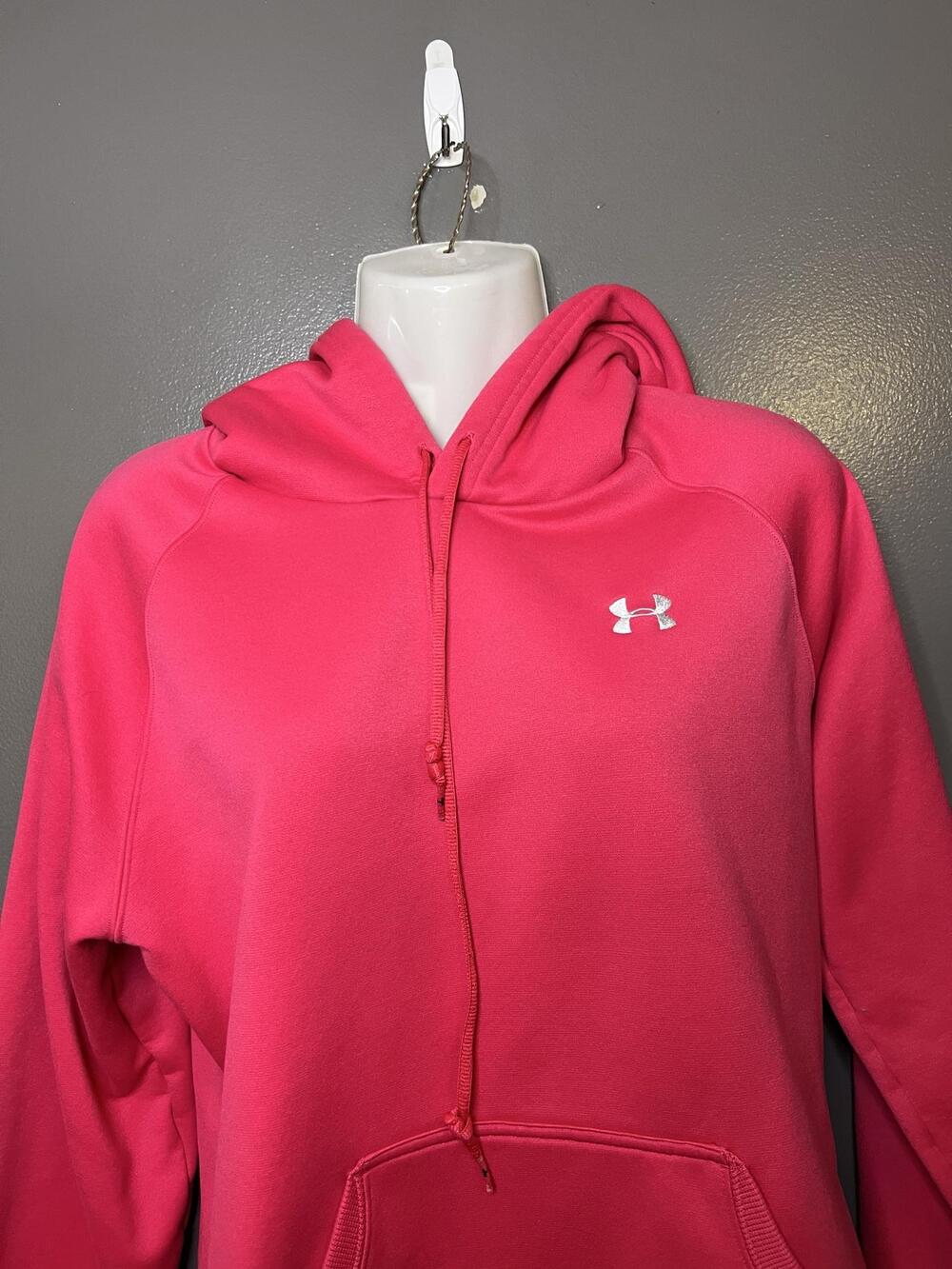 Under Armour Hoodie Womens Small Pink Fleece Pullover Kangaroo Pocket Sweatshirt